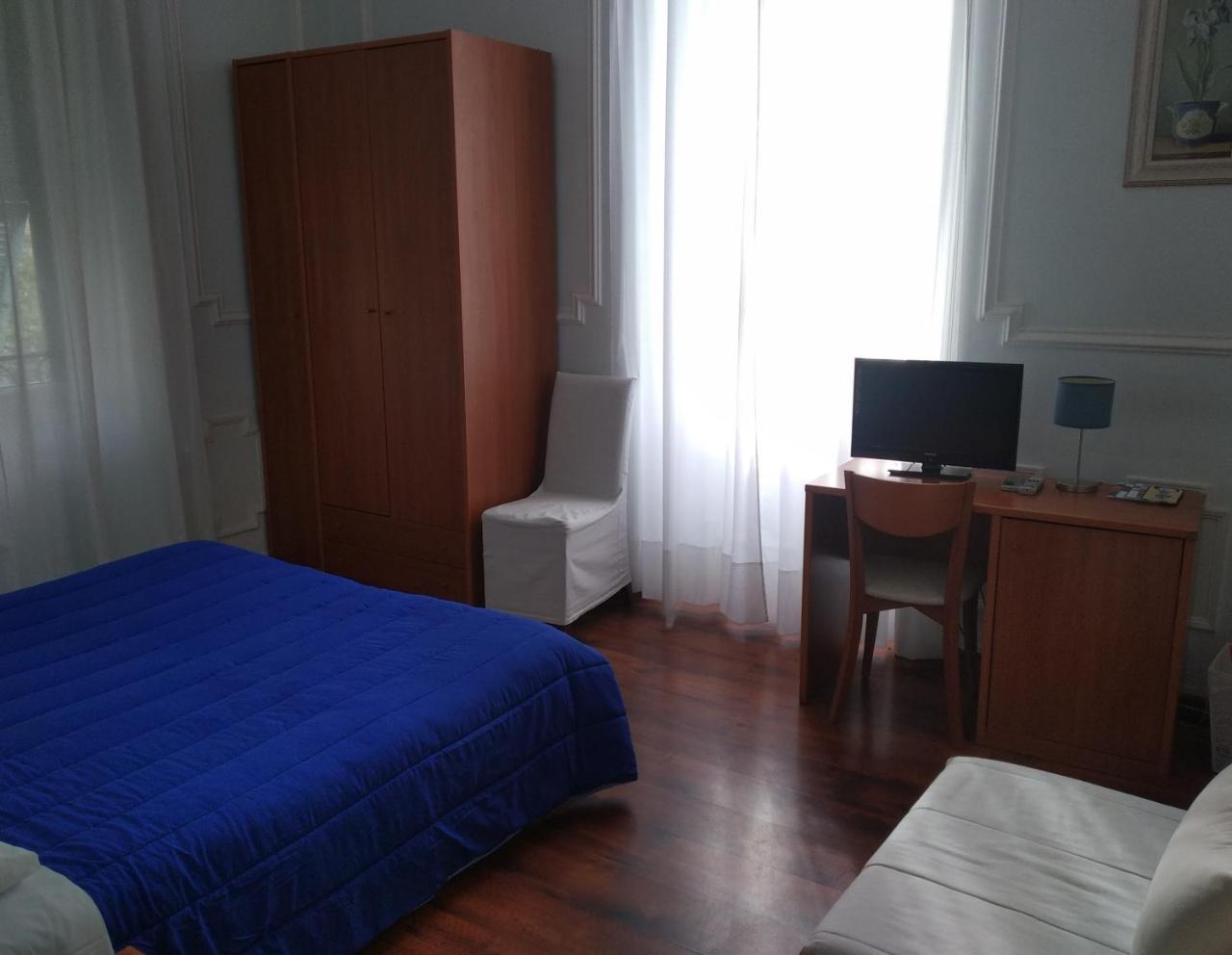 Hotel Lucciola Bordighera Kültér fotó