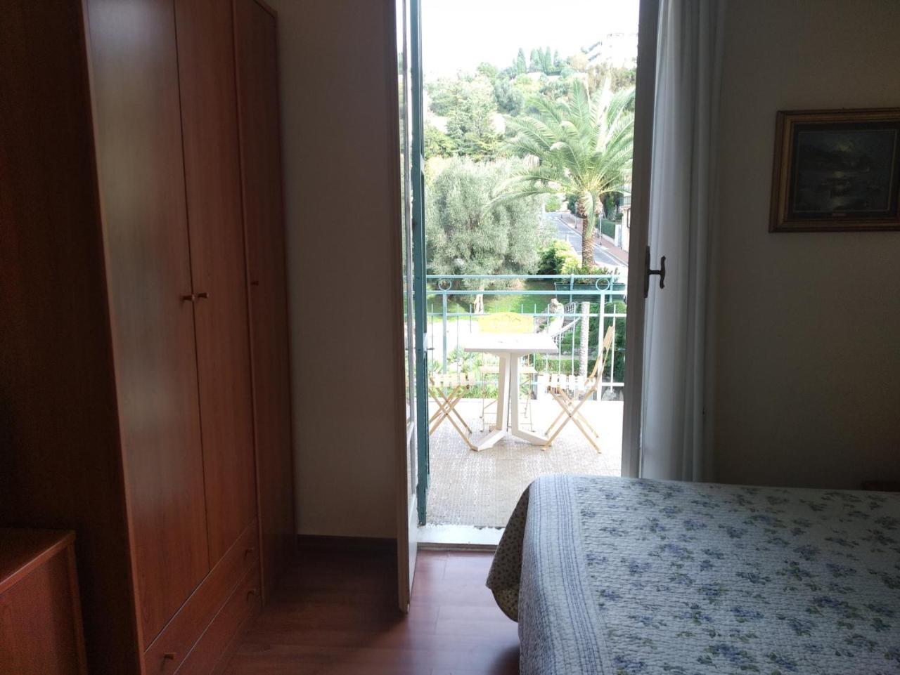 Hotel Lucciola Bordighera Kültér fotó