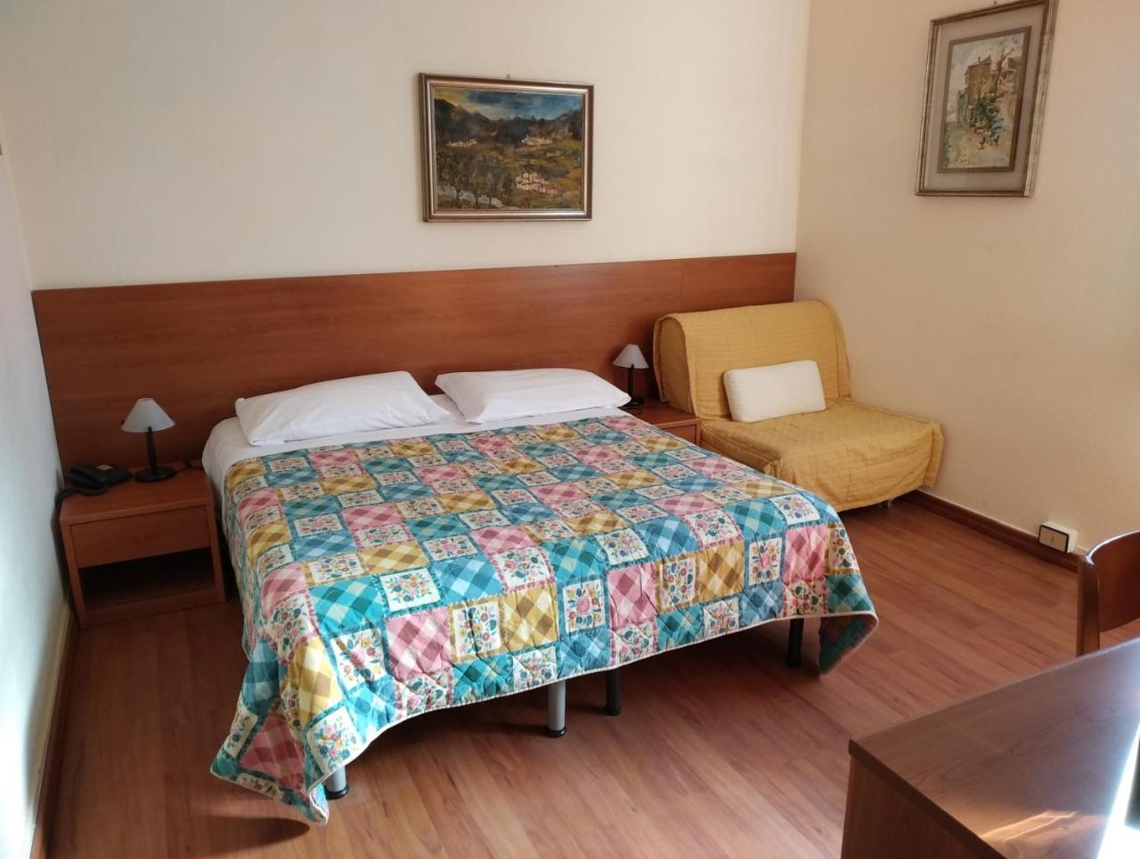 Hotel Lucciola Bordighera Kültér fotó