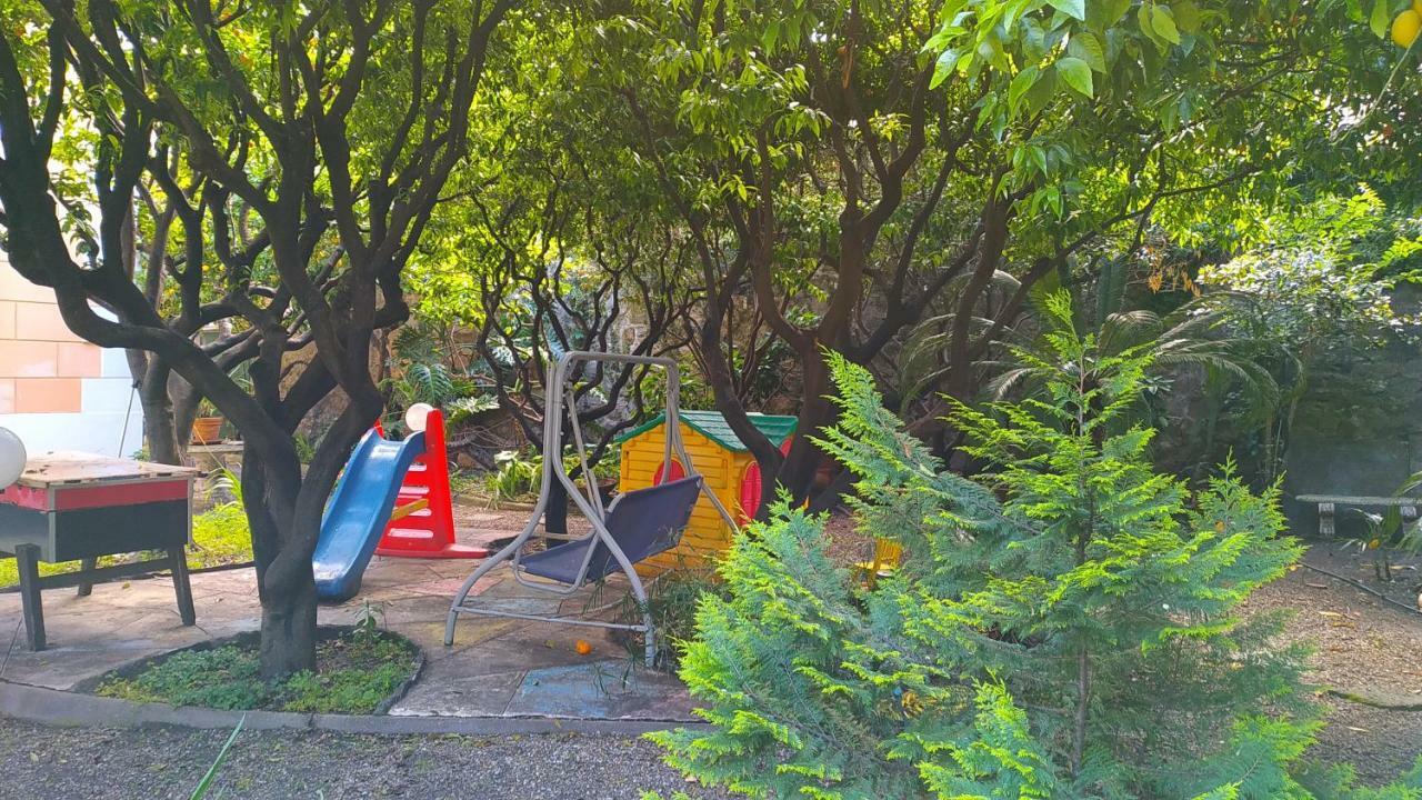 Hotel Lucciola Bordighera Kültér fotó