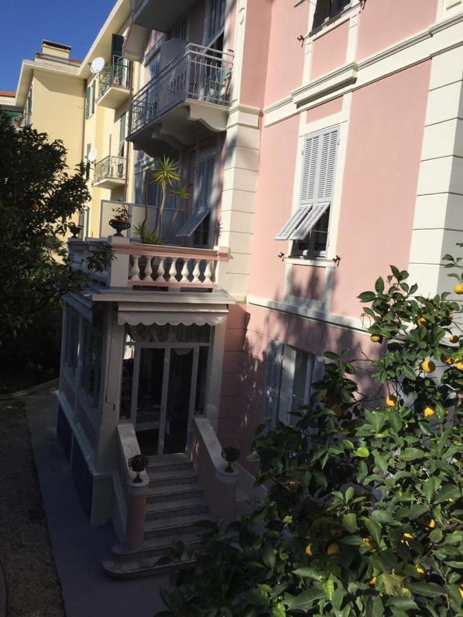 Hotel Lucciola Bordighera Kültér fotó